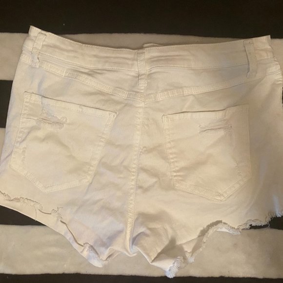 White Shorts with rips - Picture 2 of 2